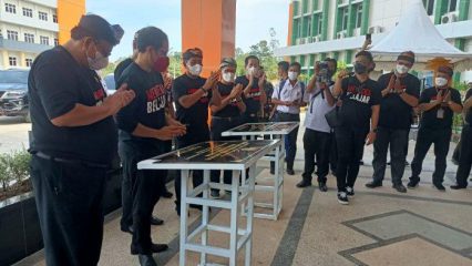 menteri-nadiem-makarim-resmian-lab-ubt