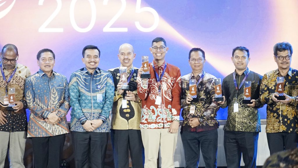 Universitas Borneo Tarakan Raih Dua Penghargaan pada Anugerah Diktisaintek 2025