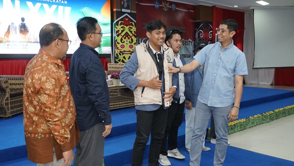LPPM UBT Bekali dan Berangkatkan Mahasiswa KKN Angkatan XXII Periode I Tahun Akademik 2025–2026