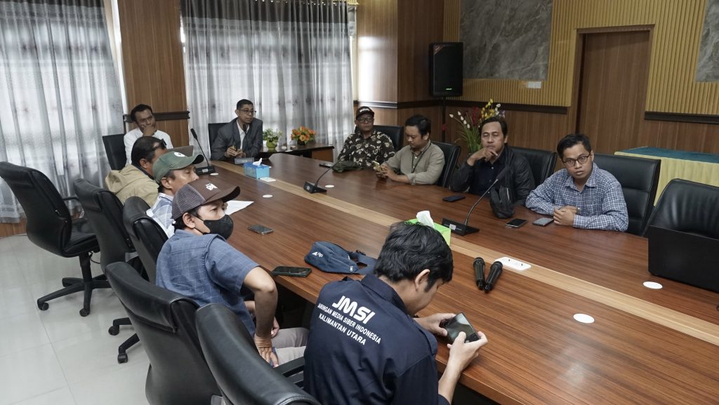 Rektor dan Pakar Hukum UBT Bahas Potensi Ancaman Kebebasan Pers di Era KUHP Baru